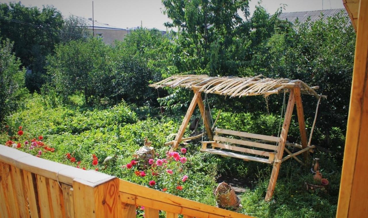 Armen's B&B Sevan Buitenkant foto
